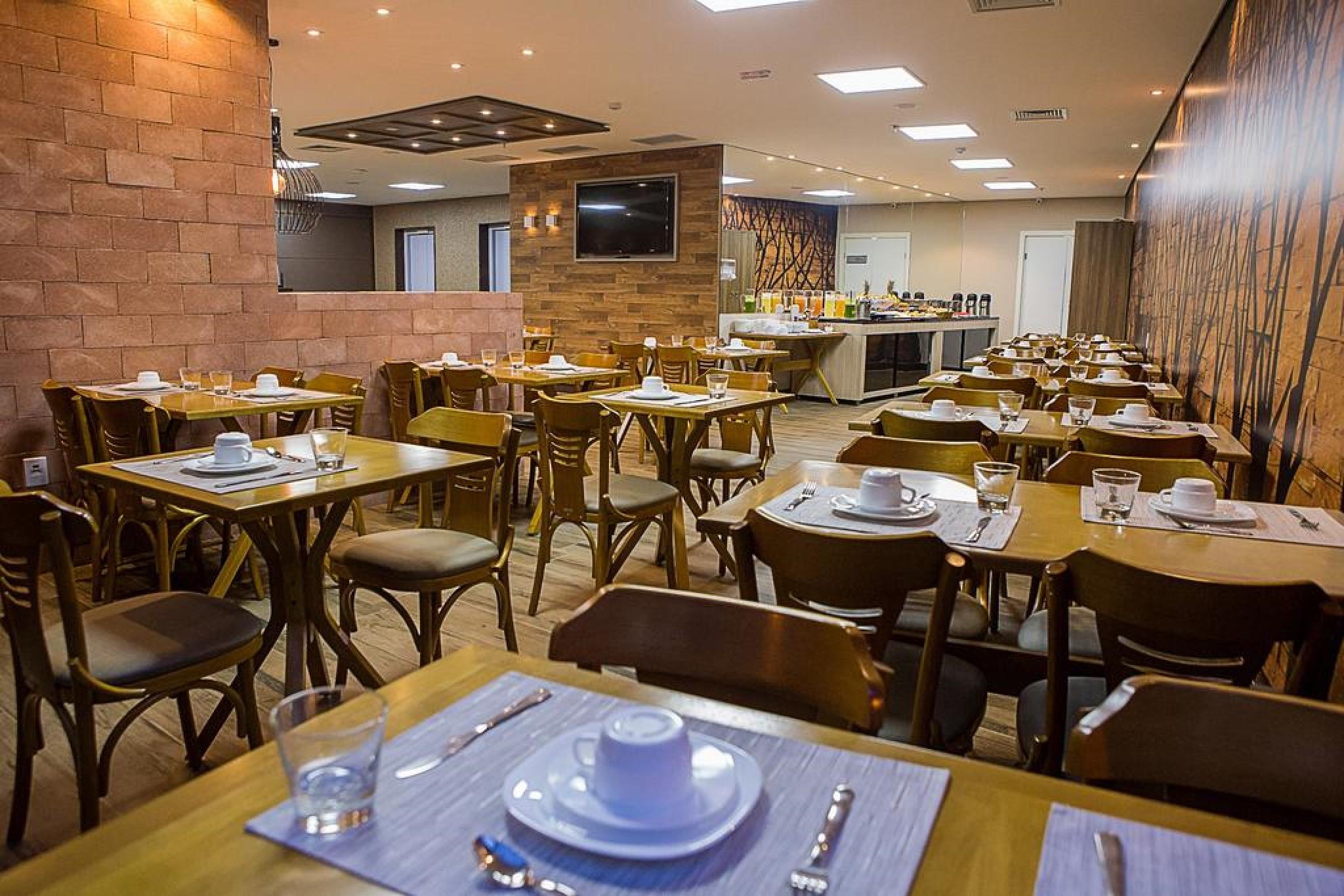 Bristol Vicosa Hotel מראה חיצוני תמונה